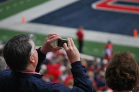 爱游戏中国-体育明星参与数字火炬传递活动掀起讨论热潮