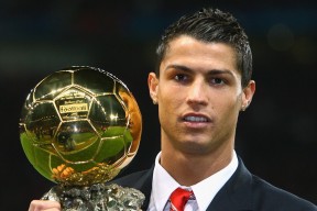 爱游戏网址登录-东亚杯中国女足逆袭 球员发挥出色，中国队东亚杯名单